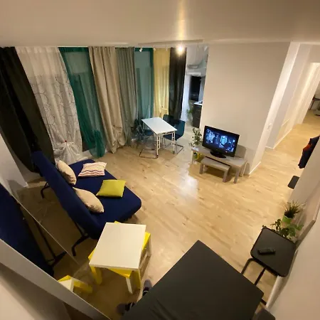 109-7 With Roof View Apartment Bukarest